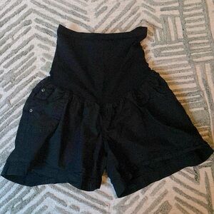 Motherhood Maternity shorts